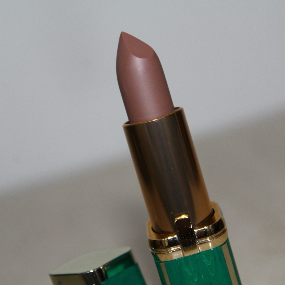 L'Oréal x Balmain 'Glamazone' Matte Color Riche Brown Lipstick (NWOB) - Picture 7 of 16